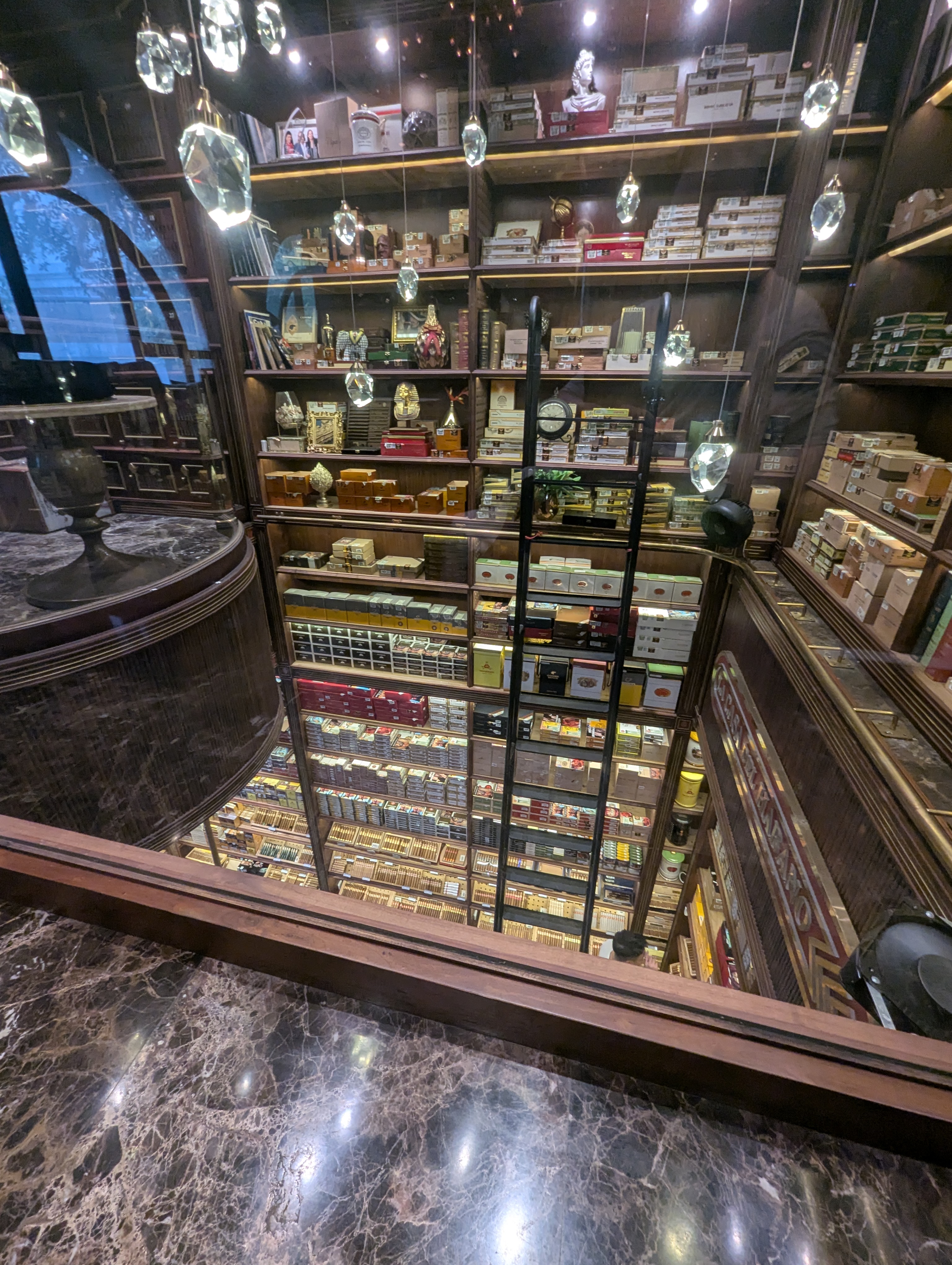humidor-2.jpg